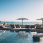 Poolbild Mit Meerblick